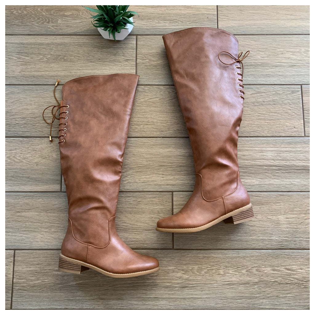 Girl nude boots